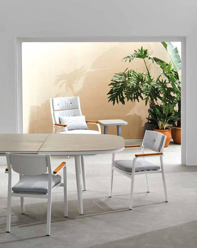 ORACLE (KC8501) dining armchair in White; cushion in Light Grey.
