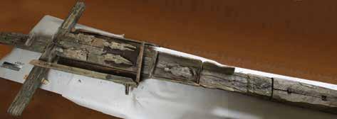 Alytaus kraštotyros muziejuje saugomai keli kryžiai su koplytėlėmis [14]. Jų autoriai, deja, nežinomi. * Kryžius (inv. nr. AKM GEK 22052) XIX a. stovėjo Vaisodžių kaime, Alytaus rajone.