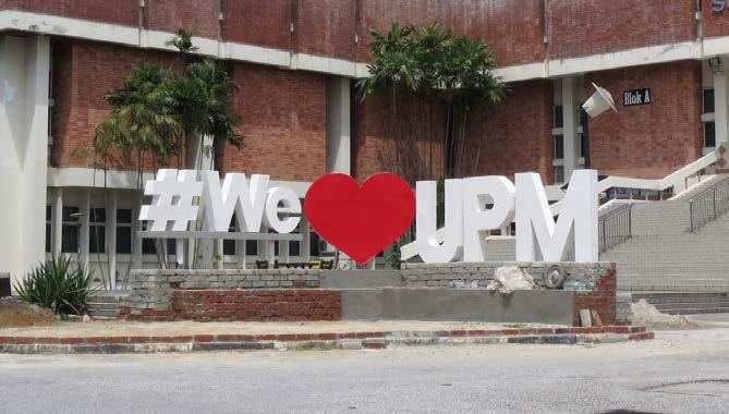 Selain itu, panorama PSAS turut diserikan lagi dengan arca We Love UPM yang telah siap dibina di hadapan bangunan PSAS.
