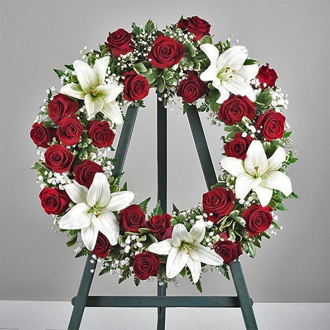 WREATHS & SPECIALTY SPRAYS CFS-WS22 CFS-WS23 CFS-WS24 Softness and Love Honor and Duty Honoring