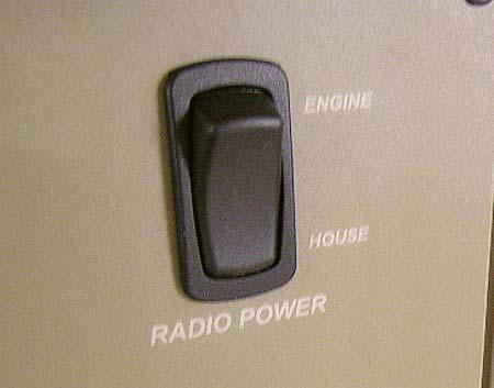If the Aux Batt switch is off, the speakers will not emit sound. Radio Power Switch Press HOUSE to listen to the radio while parked without the ignition key on. Press ENGINE to listen while driving.