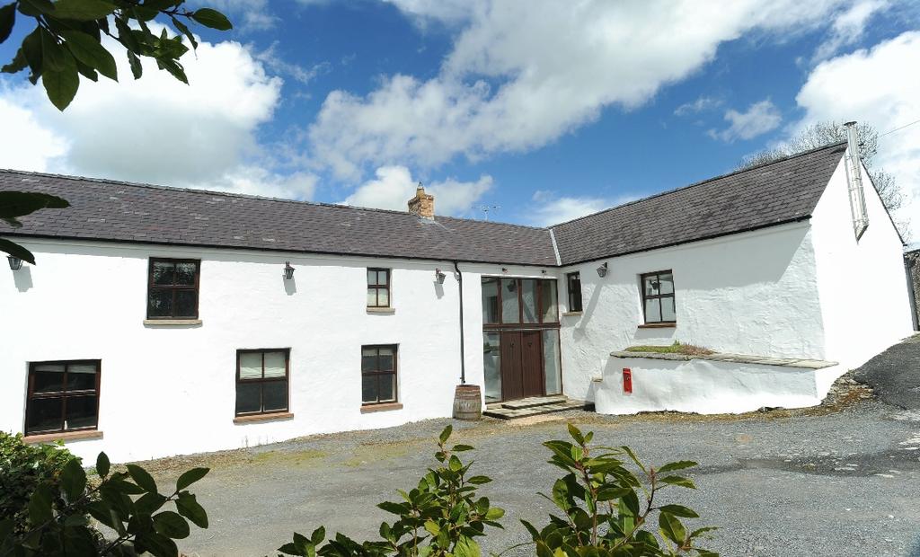 7 & 7a Jericho Road Killyleagh, BT30 9GE OFFERS AROUND 375,000 A stunning barn conversion residence and country cottage residence set in their own grounds