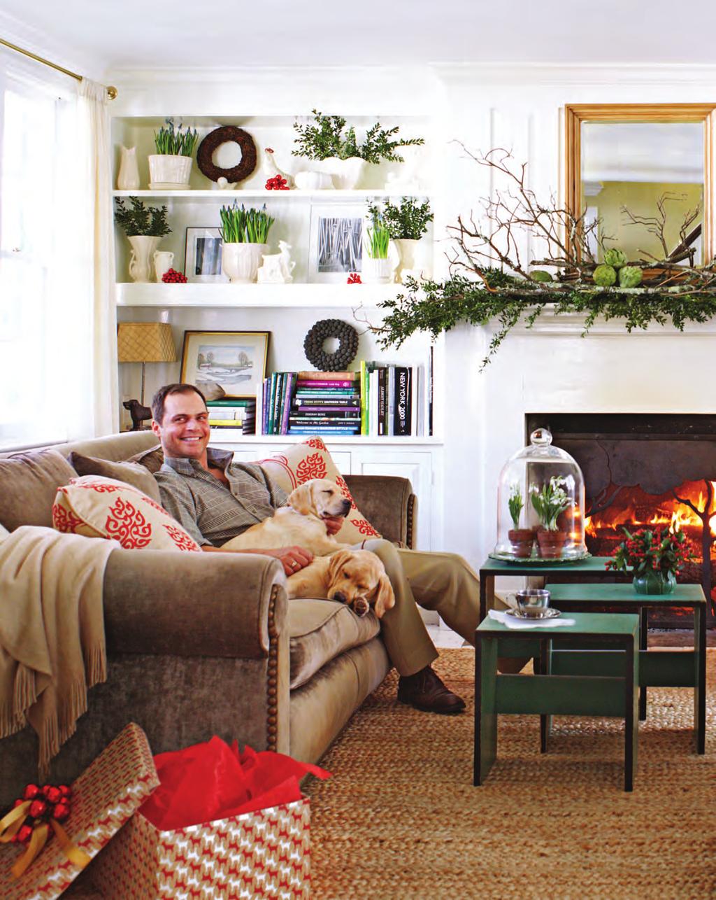 Tucked into the living room built-ins, wreath forms studded with cinnamon sticks and star anise scent the air of Jon s Pennsylvania farmhouse.