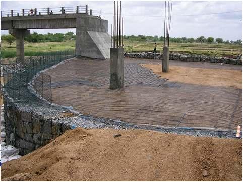 deck slab (Korba, India) RS Wall with Gabion
