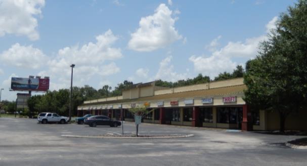 Brixmor Properties owns this 141,000 sf community center anchored by LA Fitness and Target. The center is located across Maguire Boulevard from Orlando Fashion Square and is approximately a 14.