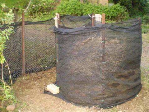 Containers for Compost collection Protective structure Many times, plants here have extreme difficulty dealing with the strength of the sun and for the most part, many vegetables require part shade,