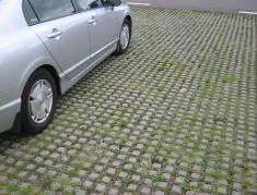 Porous paving allows stormwater to percolate through a hard surface to a sub-base. This acts to filter stormwater before it infiltrates to the soil.
