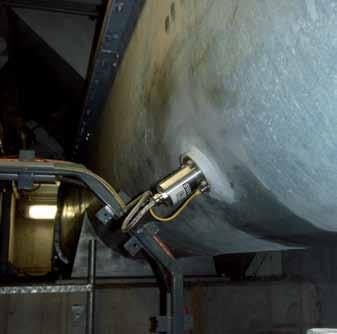 Moisture measurement of cement Cement plant (Germany) Installation location: Cement In a screw conveyor Material humidity content: 5-8 % Check for
