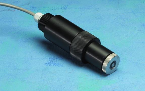 The electrochemical components of the sensor are contained in an easily removable cartridge.