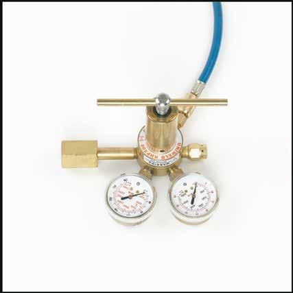 valves, 36 bar opening pressure Nitrogen pressure reducer, adjustable from 0 to 35 bar Test manometer