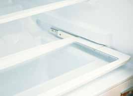 4 cu ft freezer Reversible door Self closing Fridge Automatic defrost Adjustable glass shelves 2 2 H 82cm W 59.8cm D 54.5cm 5 C H 82cm W 59.
