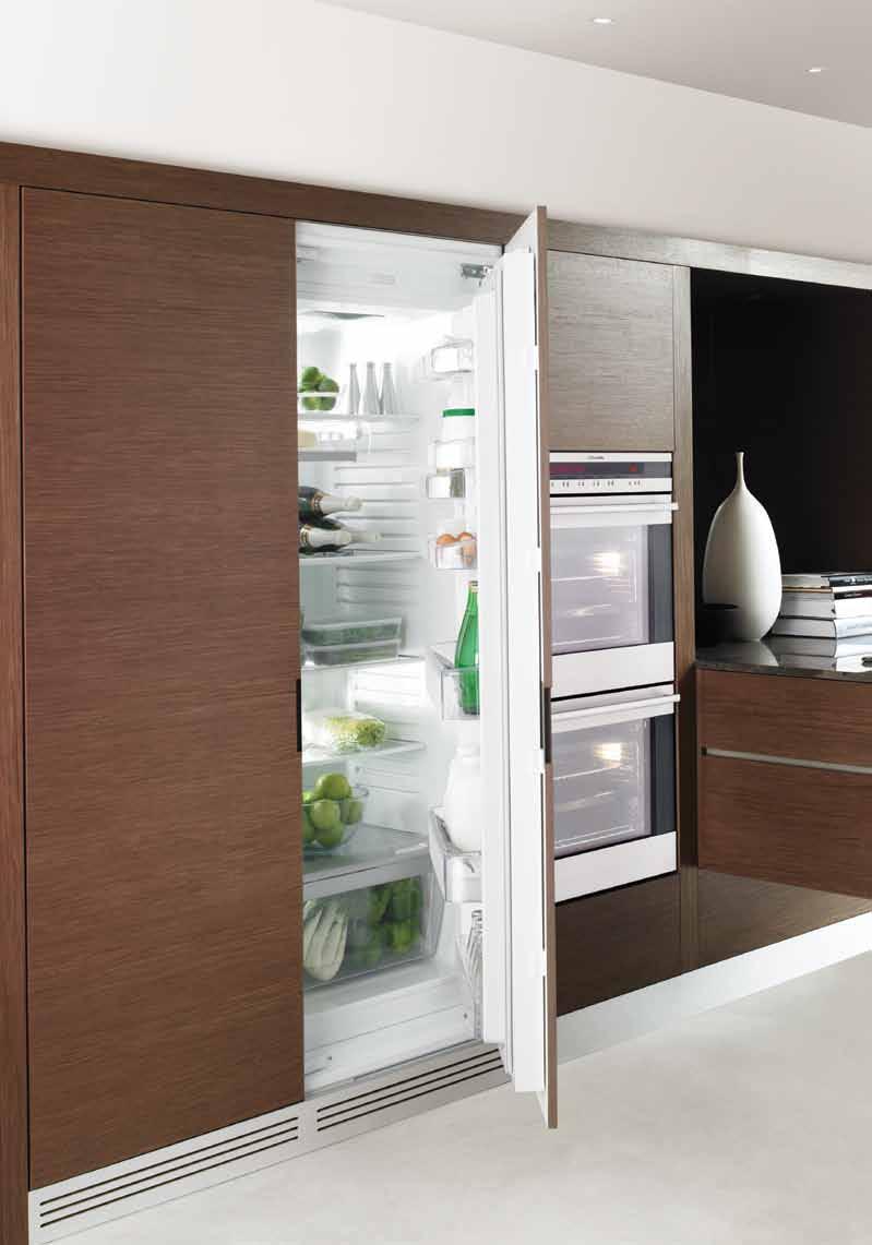 electrolux built-in refrigeration 27 built-in fridge ERM3701WC-X paired