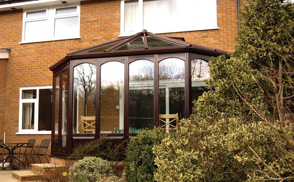 VICTORIAN VICTORIAN The Ultraframe Victorian style is available in a