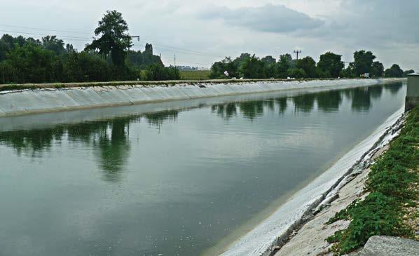 Revetment construction Germany, 2004, revetment constructed with