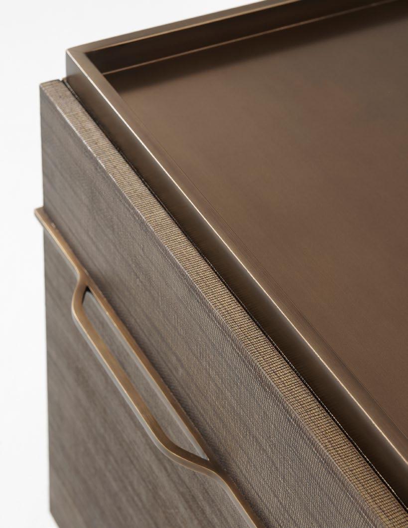 Moulding Cabinet Below Enclosing Adjustable Shelf Felt Lined Drawer Bottoms 30 x 22 x 261/4 in 76 x 56 x 67 cm