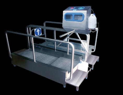 SANITARY SLUICE Compact sanitary sluice 5521- The sluice designed for employees with low-heeled shoes.