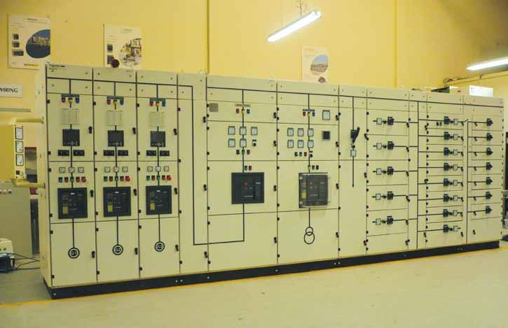 2500A LT Panel with Auto