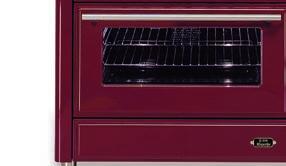soft close Triple-glazed, cool to touch doors Height adjustable stainless steel feet Child safety lock Rotisserie fi tting in left hand oven 2 wire shelves, a grill pan and a trivet in both ovens