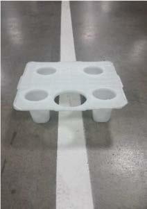 13 3. Assemble salt grid (4 feet, 1 base). Feet clip into the bottom of the base. 4.