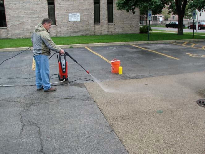 Assessing porous pavement Visual Assessments Setting and runoff