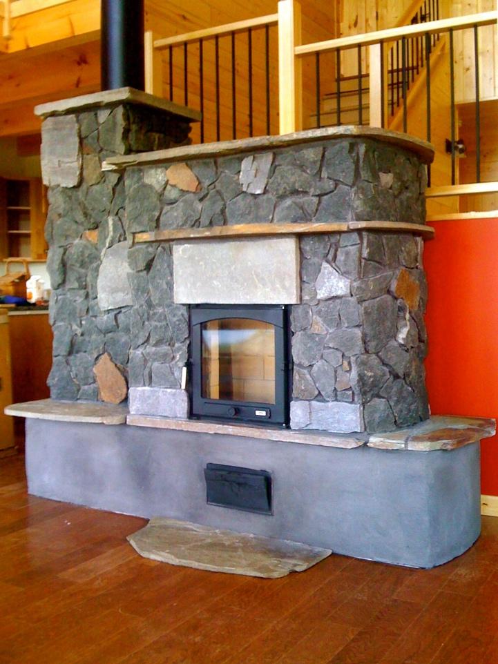 Masonry Heaters are Massively Comfy BY ERIC MOSHIER AND LESLIE