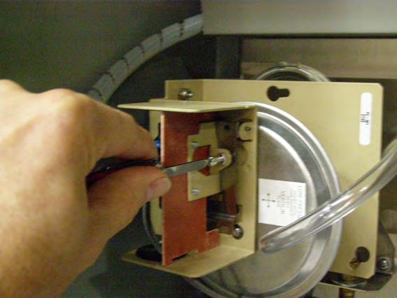 Adjusting the Air Flow Switch Before attempting to operate the heater, the air flow switch should be adjusted for the actual air flow through the heater for safety.