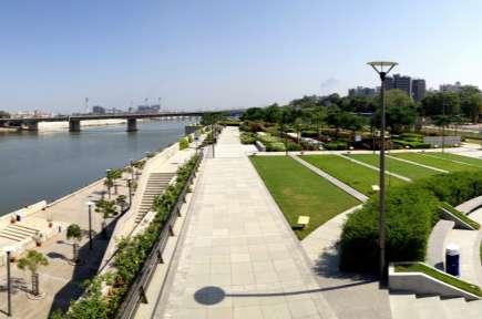 waterfront: Example - Georgetown Waterfront Park Washington DC, United States 1. To populate the area in a informal planting layout for parks and semiformal layouts for gardens. 2.