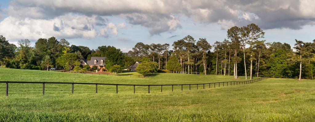 30 Acre Horse Farm - Marshall County - Guntersville Immaculate - 3 bedroom 2 1/2 bath custom home with new custom kitchen, pool & pool house, 11 stall horse barn, covered riding arena, hay/utility