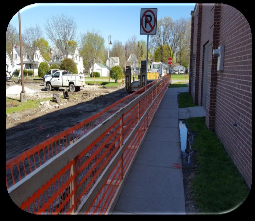 Construction Safety Fence - Fence along sidewalks - Tried