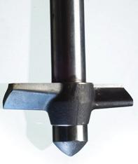 DEC (Recessed Impeller) DC (Closed Impeller) Agitator Agitator Suction Chopper Heavy duty blades, situated in front of the pump s suction, agitates, chops, cuts, shreds