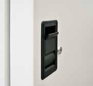 8 Refrigerated Incubator Ergonomic Door Handle with Keylock ERGONOMIC DOOR HANDLE