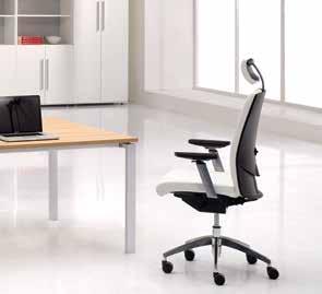 Medium back discussion chairs without arm-rest