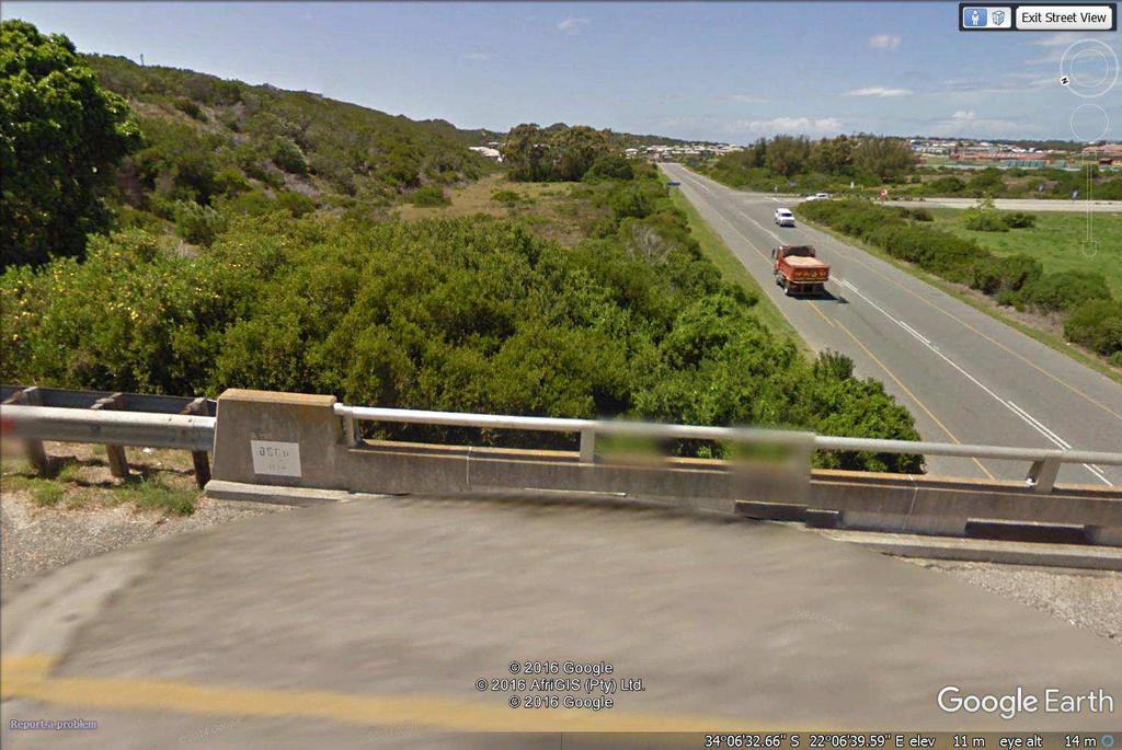 Given this land is close proximity to Hartenbos and Mossel Bay small-scale intensive agriculture may be viable.