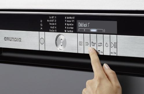 DISHWASHERS 141 TEXT LCD WITH TOUCH CONTROL BUTTONS The control unit offers ergonomic benefits and ease of use for every kitchen. The text LCD shows you the remaining time and stage of the wash cycle.