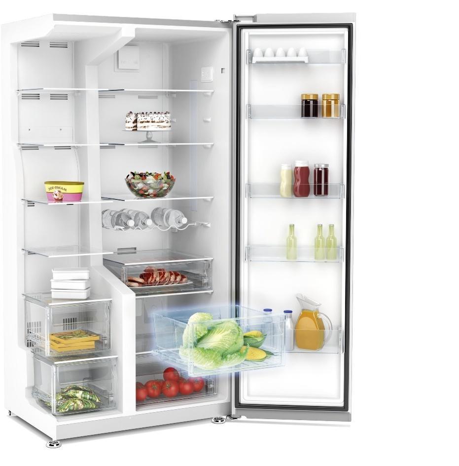 VITAMIN CARE ZONE PROTECTS WHAT PROTECTS YOU: VITAMINS. Storing fresh produce in the special VitaminCare Zone inside the Grundig Side by Side refrigerators is a bit like returning it to the field.