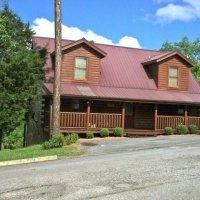 With over 2100 square feet of living space this cabin will offer you and your family a great get away in the Smokies.
