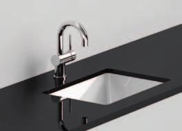 The curving hob spa outlet, with its swivel spout and cascading flow is a 30609 + 306 30609 + 30621 + 30665
