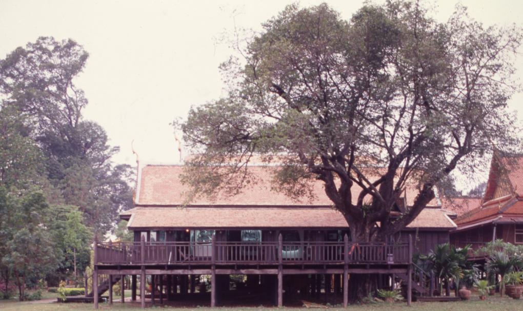 Thai House Located at River Front, Bangyai, Bangkok, Thailand; The Entrance Located to the River Source: Wongprasert, Ratchaneekorn, 2014. Figure 2.