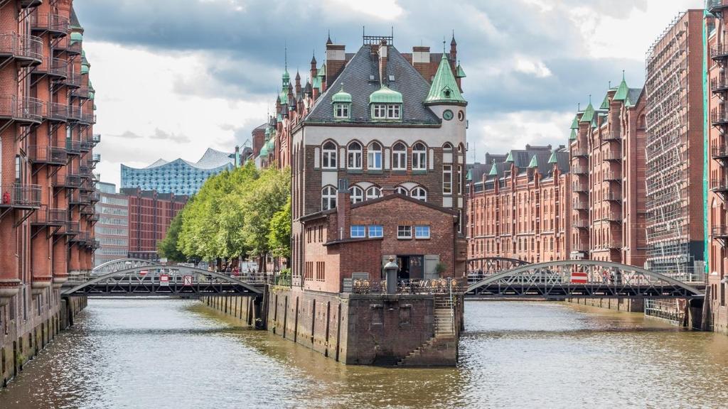 Strategic planning for adaptation to climate change in the city of Hamburg River Elb flows through the city of Hamburg and the city is at risk of severe storm floods.