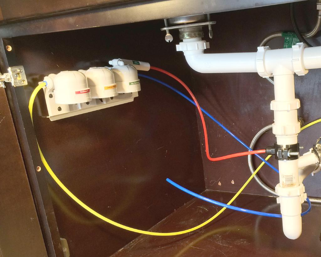 This also makes it easier to correctly connect the tubing to the unit.