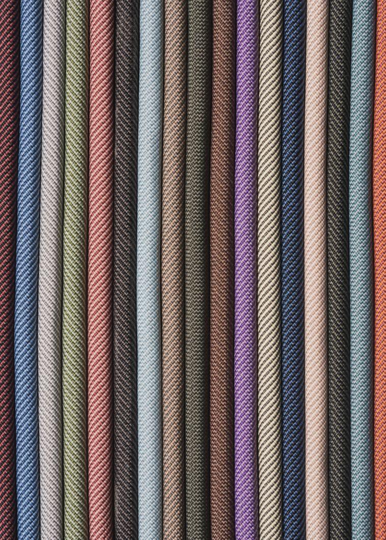 Kettal Bela ropes by Doshi Levien Following the introduction of a new textile design and metal coating colours for Kettal in 2016, Doshi Levien were asked to design the ropes that are a