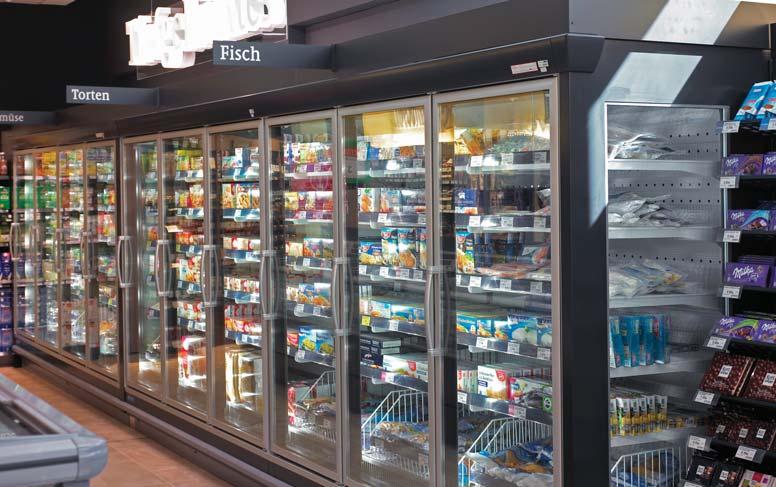 2/3 Large volume freezer cabinet with full glass-doors TectoFreeze VF1 Luxo offers great product visibility and volume.
