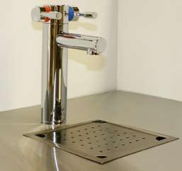 The water supply must be potable. Boiling water module to be connected under bench, only the tap dispenser to be visible. Solid brass tap. Ceramic disc lever action tap handle.
