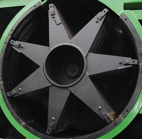 creates a grinding capacity of up to 140 tons of corn per hour (according to regrind and fineness).
