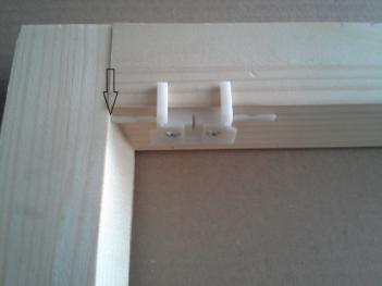FIXATION OF CEILING CLIPS: place the angle clip to the upper edge of the window wing in the distance which delimit the