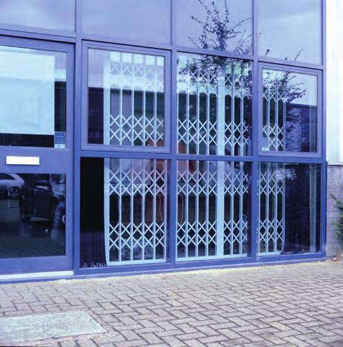 VULCAN X2 This retractable grille meets the LPCB s SR2 requirements, making it suited to high risk premises.