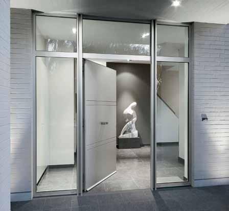 Entrance doors Schueco 17 Customise your Schueco entrance door with stylish infill panels When you visit someone s home, do you ever consider the front door and what it says about the
