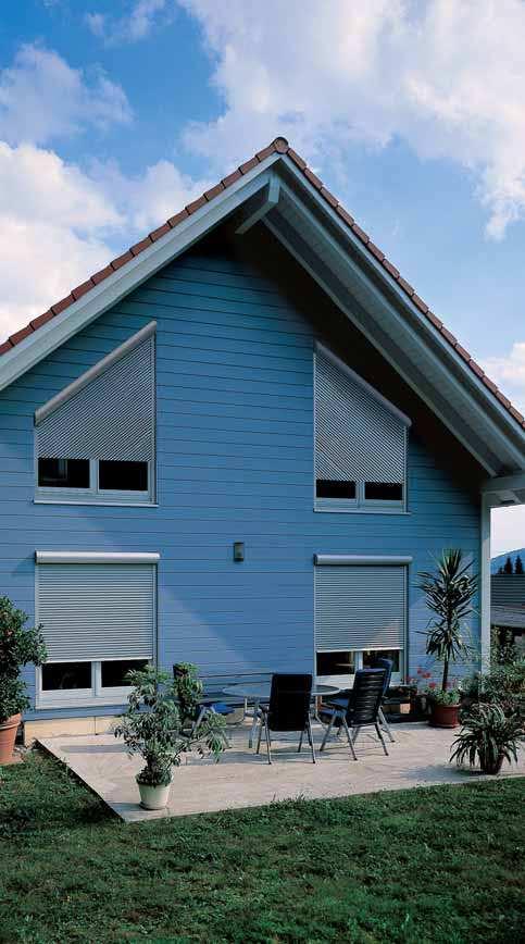 Special features WAREMA asymmetrical roller shutters No lateral projection of the box beyond the guide rails Roller shutter curtain retracts almost completely inside the box High