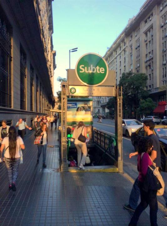 The preferable means of transportation to reach Florida Street from almost anywhere in the city, is the Buenos Aires Metro (subte, or underground)