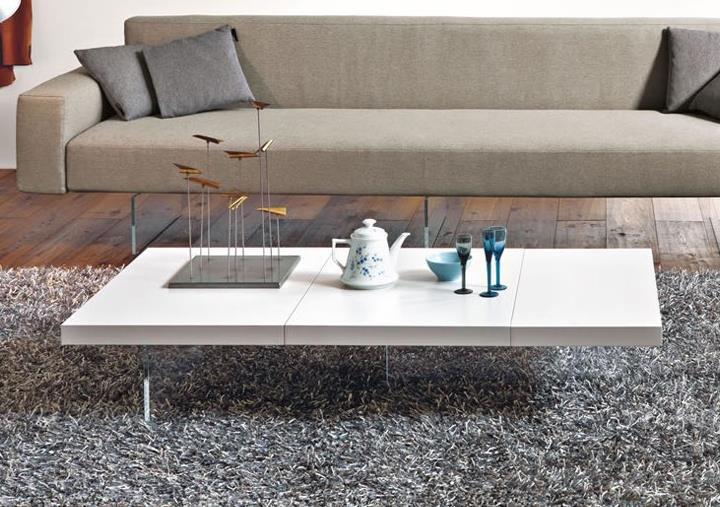LIVING Low Tables AIR COFFEE TABLE Partner: LAGO Coffee table with legs in tempered glass. Various sizes and finished available.